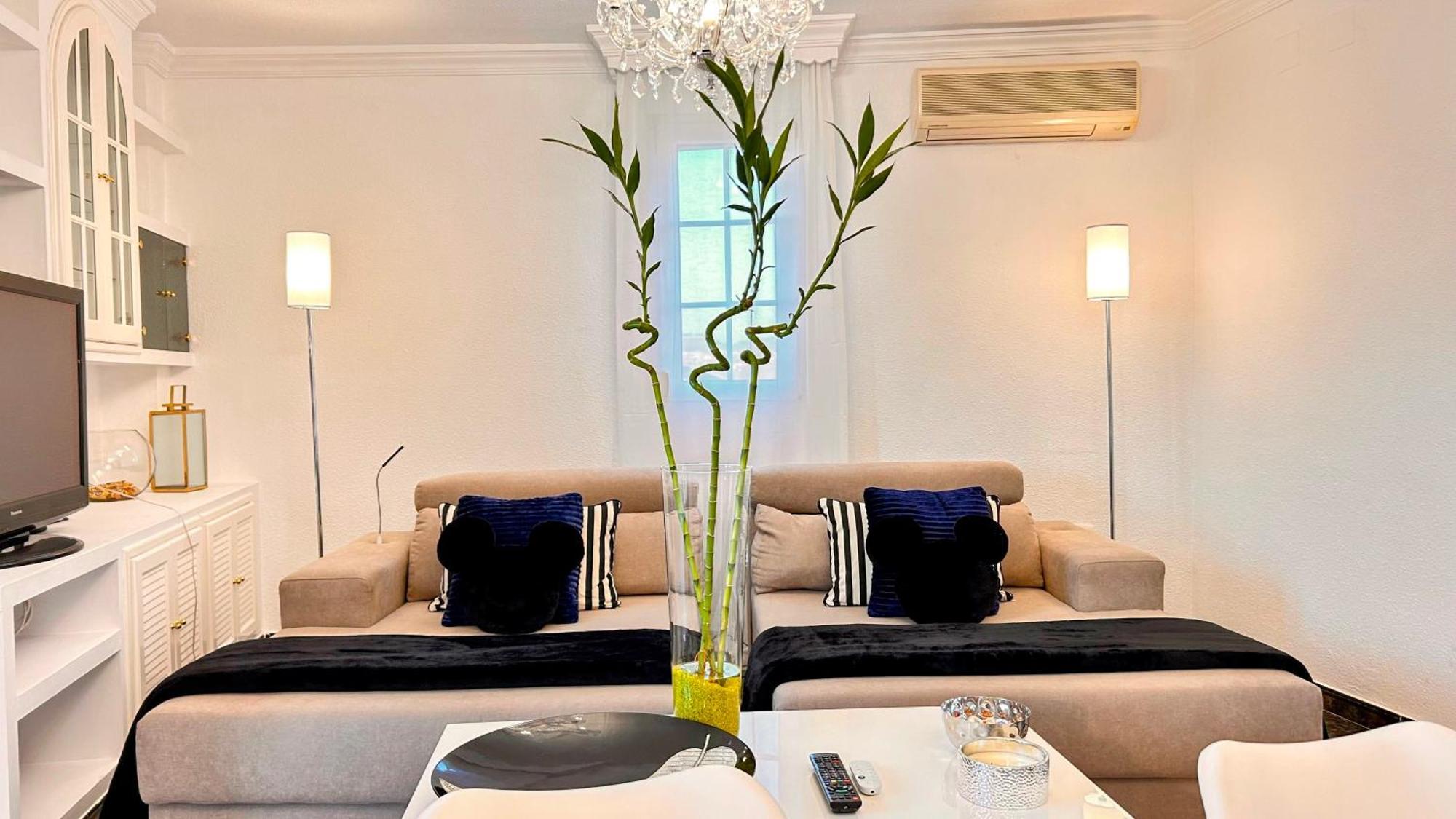 Iberos Royal Apartment La Zubia  Ngoại thất bức ảnh