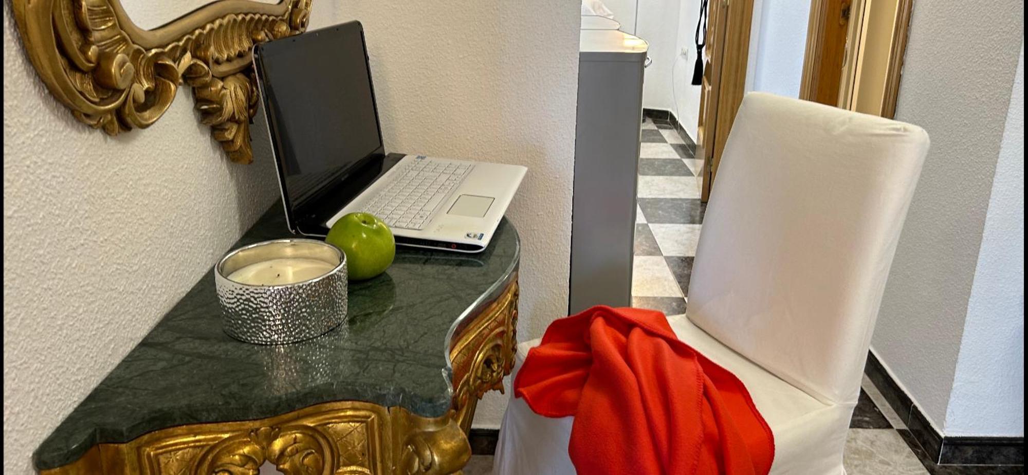 Iberos Royal Apartment La Zubia  Ngoại thất bức ảnh