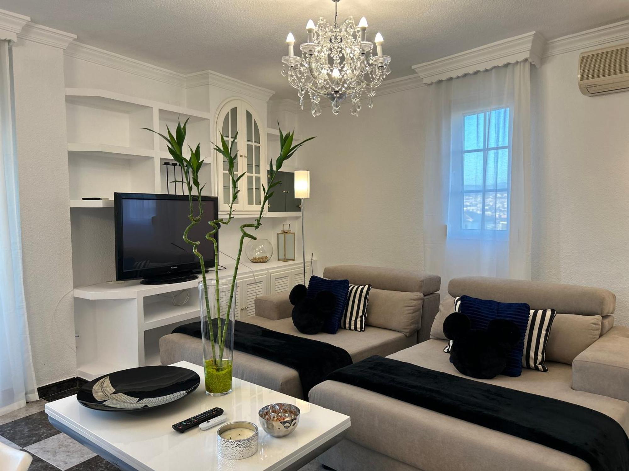 Iberos Royal Apartment La Zubia  Ngoại thất bức ảnh